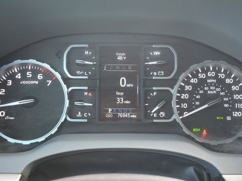 Used 2018 Toyota Tundra SR5 w/ TRD Off Road Package image 12