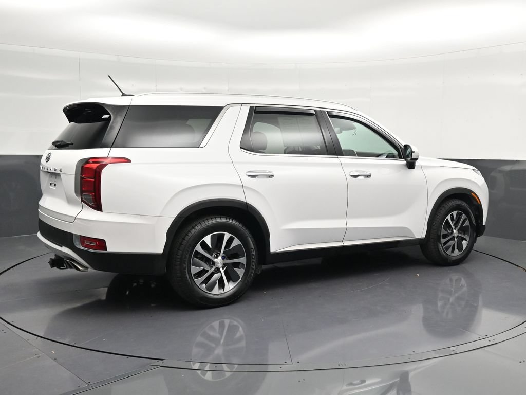 Used 2021 Hyundai Palisade SEL FWD image 3