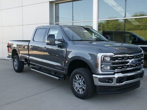 New 2026 Ford F350 Lariat image 2