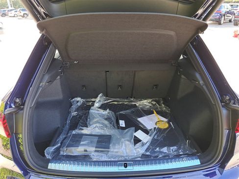 New 2025 Audi Q3 2.0T Premium image 31