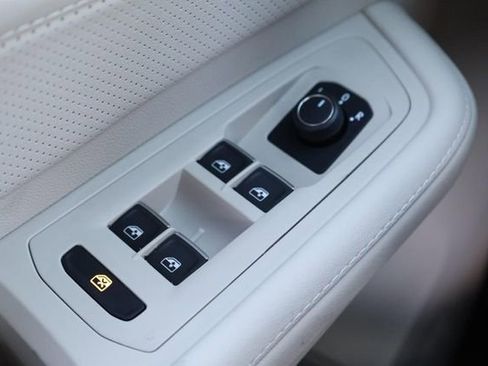 New 2026 Volkswagen Atlas SE image 19