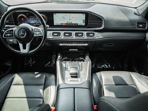 Used 2021 Mercedes-Benz GLS 450 4MATIC image 21