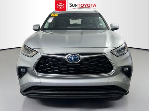 Used 2023 Toyota Highlander Limited image 10