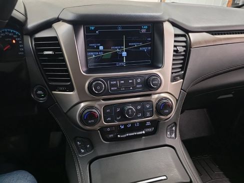 Used 2018 GMC Yukon XL Denali w/ Open Road Package AWD/4WD image 17