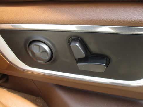 Used 2019 RAM 1500 Laramie image 52