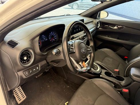 Used 2021 Kia Forte GT-Line FWD image 12
