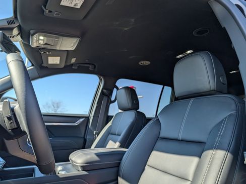 New 2026 GMC Acadia Elevation w/ Black Edition AWD/4WD image 6
