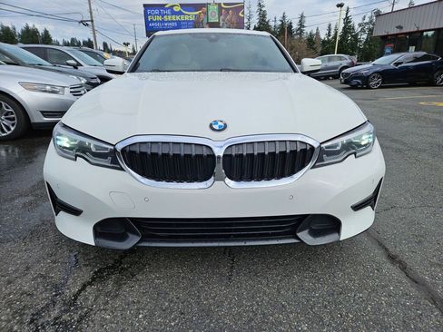 Used 2020 BMW 330i Sedan w/ Convenience Package image 2