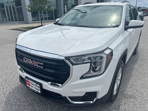 Used 2023 GMC Terrain SLE w/ Driver Convenience Package AWD/4WD image 14