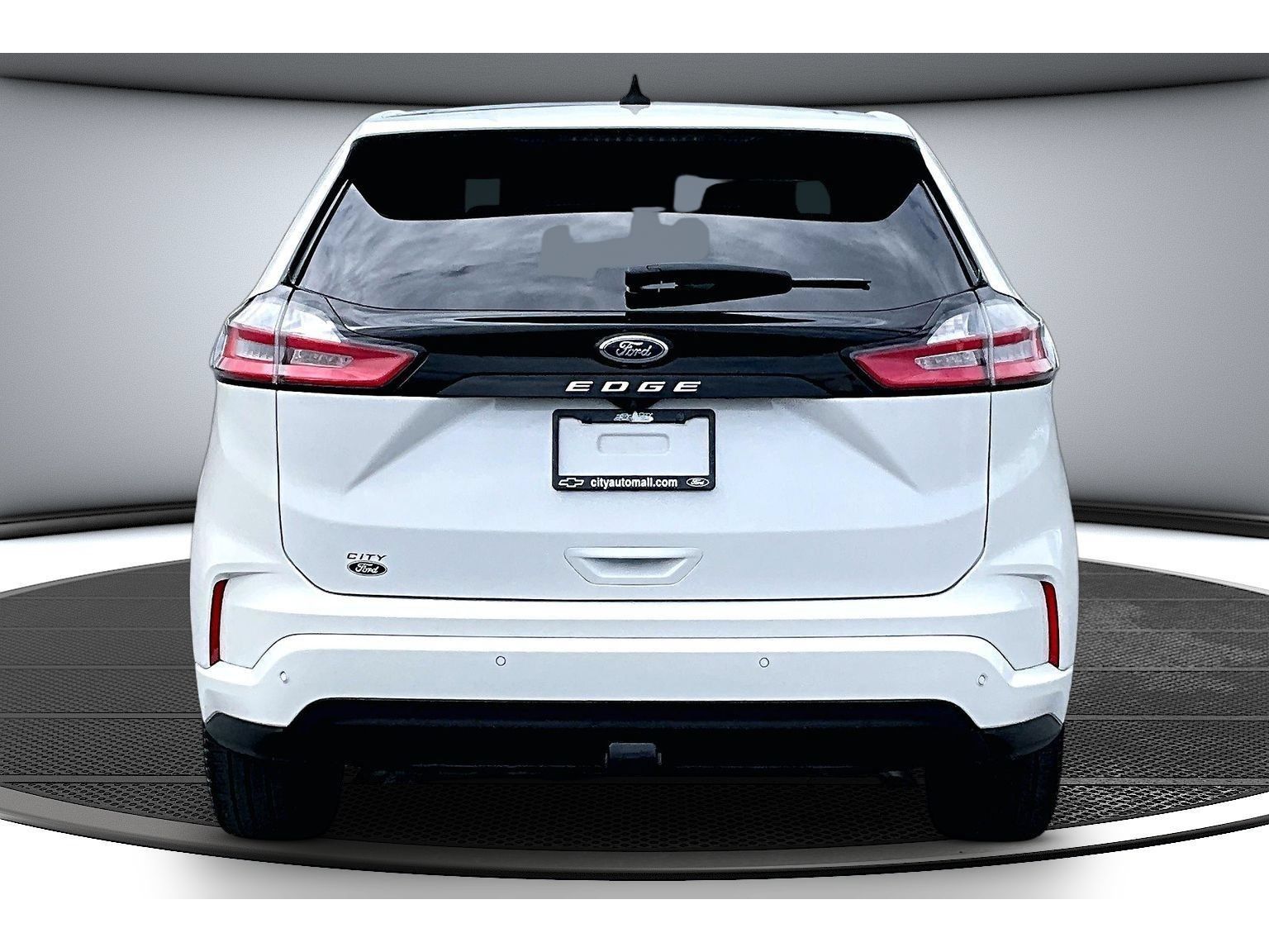 Used 2022 Ford Edge ST-Line w/ Class II Trailer Tow Package AWD/4WD image 6