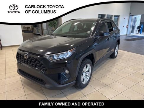 Used 2020 Toyota RAV4 XLE w/ Convenience Package image 3