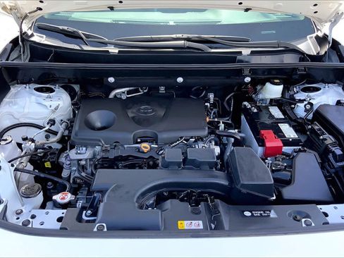 Used 2025 Toyota RAV4 XLE FWD image 31