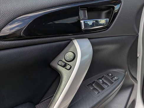 Used 2024 Mitsubishi Eclipse Cross SE AWD/4WD image 12