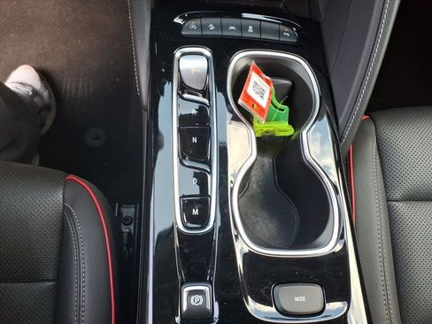 Certified 2022 Buick Envision Essence w/ Sport Touring Package image 13