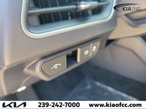 New 2026 Kia K4 FWD image 25
