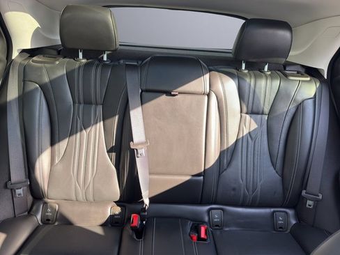 Used 2024 Buick Envision Avenir image 22