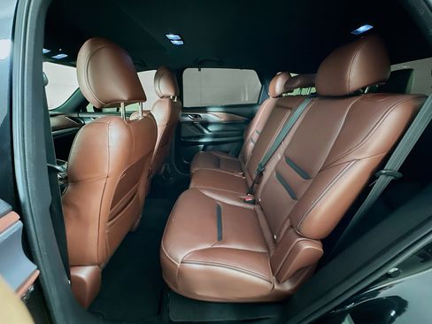 Used 2018 MAZDA CX-9 Signature image 28