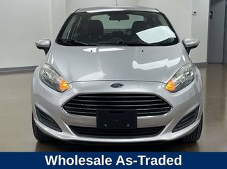 Used 2015 Ford Fiesta SE FWD video 2