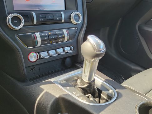 Used 2019 Ford Mustang Coupe w/ Equipment Group 101A RWD image 22