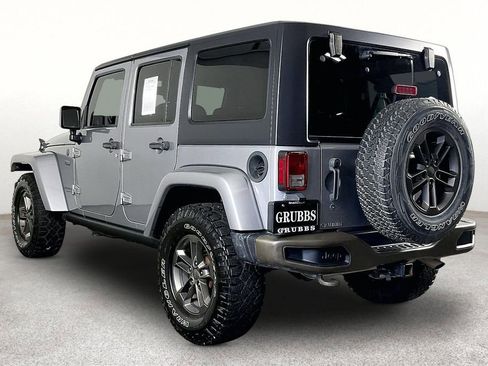 Used 2016 Jeep Wrangler Unlimited Sahara AWD/4WD image 15