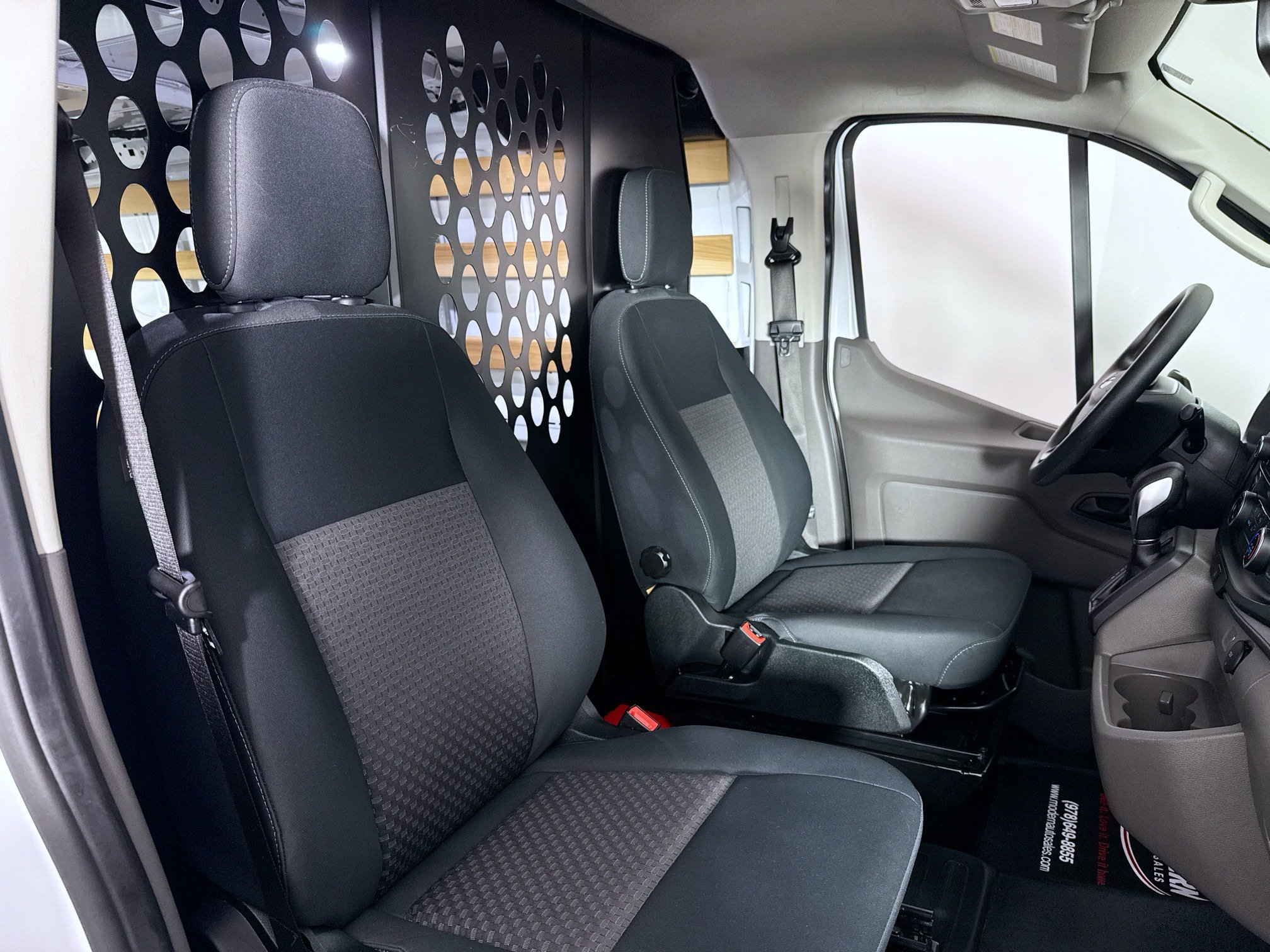Used 2025 Ford Transit 250 Low Roof w/ Exterior Upgrade Package RWD image 35