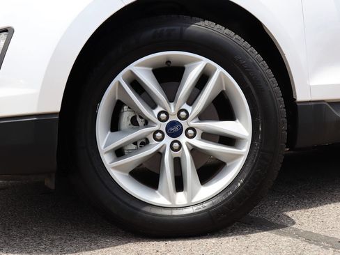 Used 2018 Ford Edge SEL w/ Equipment Group 201A FWD image 5