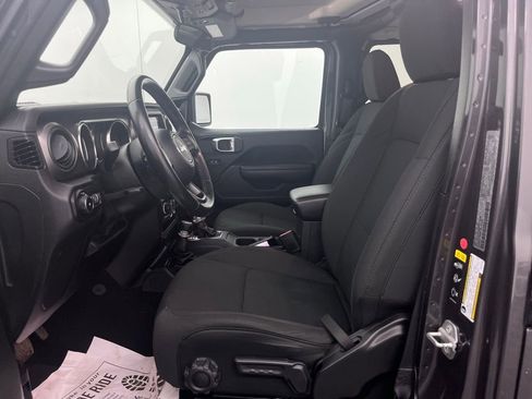 Used 2021 Jeep Wrangler Unlimited Sport image 16