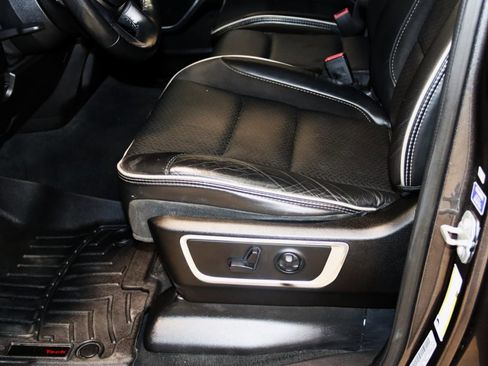 Used 2019 RAM 1500 Laramie image 34