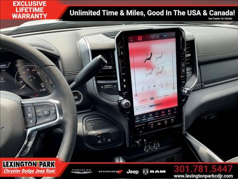 New 2026 RAM 2500 Laramie AWD/4WD image 7