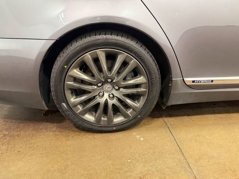 Used 2014 Lexus LS 600h L image 92