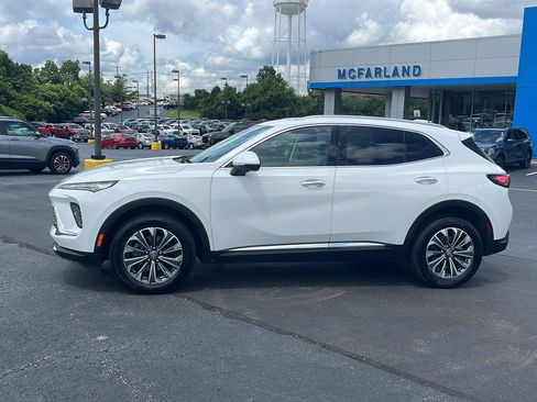 Used 2025 Buick Envision Preferred AWD/4WD image 2