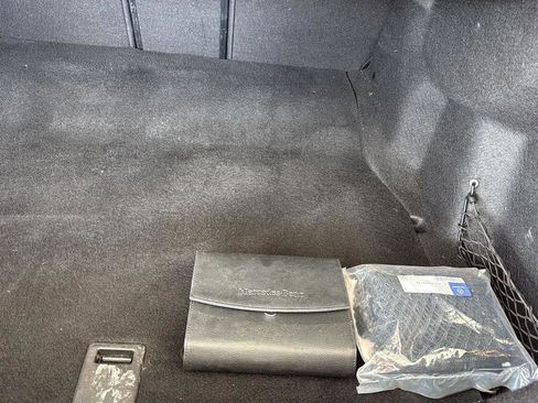 Used 2015 Mercedes-Benz C 300 Sedan image 39