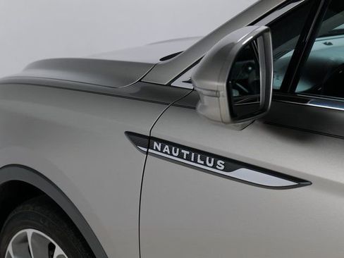 Used 2023 Lincoln Nautilus Reserve w/ Equipment Group 202A image 32