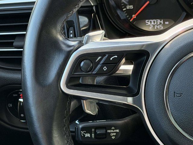 Used 2021 Porsche Macan AWD/4WD image 23