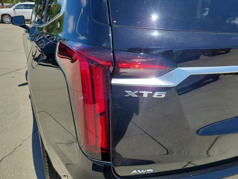 Certified 2023 Cadillac XT6 Premium Luxury AWD/4WD image 10