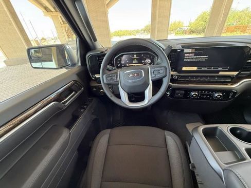 New 2026 GMC Sierra 1500 SLE image 23