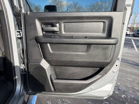 Used 2024 RAM 3500 Tradesman w/ Chrome Appearance Group image 23