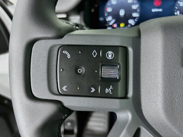 New 2026 Land Rover Defender 110 S AWD/4WD image 10