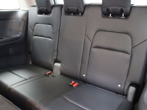Used 2023 Nissan Pathfinder SL AWD/4WD image 20