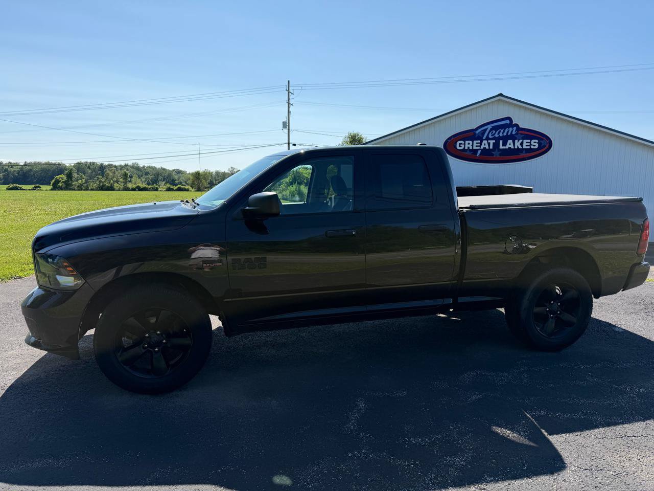 Used 2016 RAM 1500 Express w/ Black Ram 1500 Express Group AWD/4WD image 8