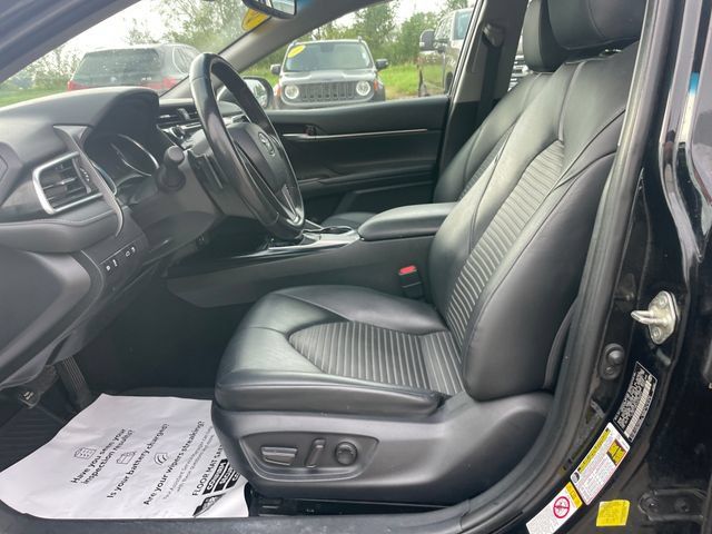 Used 2018 Toyota Camry SE w/ Audio Package FWD image 19