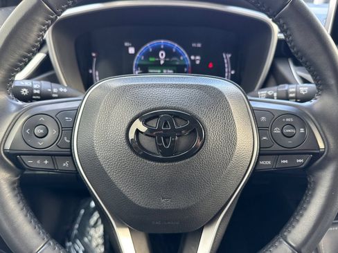 Used 2025 Toyota Corolla XSE FWD image 29