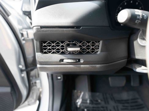 Used 2025 Honda Accord SE image 11