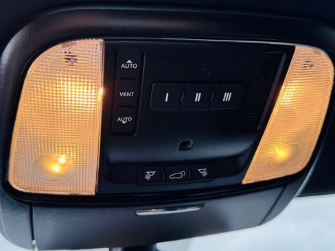 Used 2021 Dodge Durango GT image 28