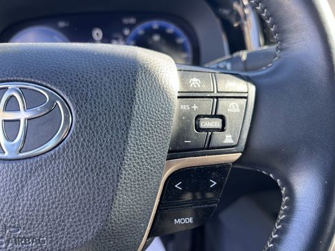 Used 2024 Toyota Crown XLE image 20