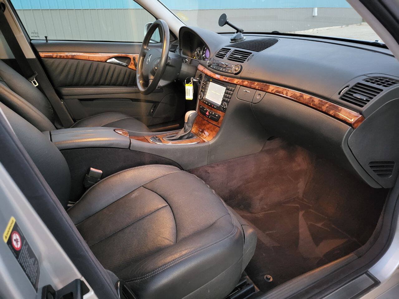 Used 2004 Mercedes-Benz E 500 4MATIC Sedan image 27