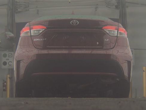 Used 2022 Toyota Corolla LE image 10