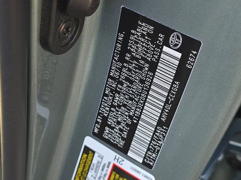 Used 2011 Toyota Camry Hybrid w/ Upgrade Pkg FWD image 27