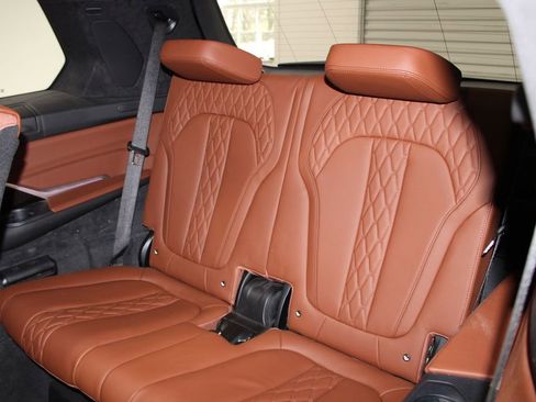 Used 2024 BMW X7 M60i w/ Executive Package image 19