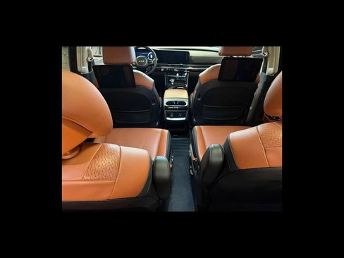 Used 2024 Kia Carnival SX Prestige FWD image 25